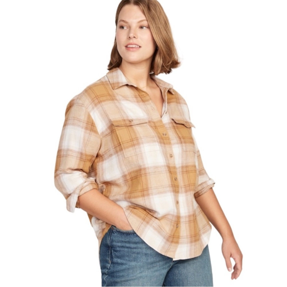 NWT Old Navy Plaid Flannel Boyfriend Button Down